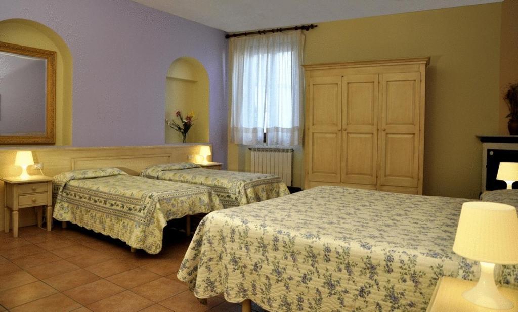 Hotel Regina Firenze Szoba fotó